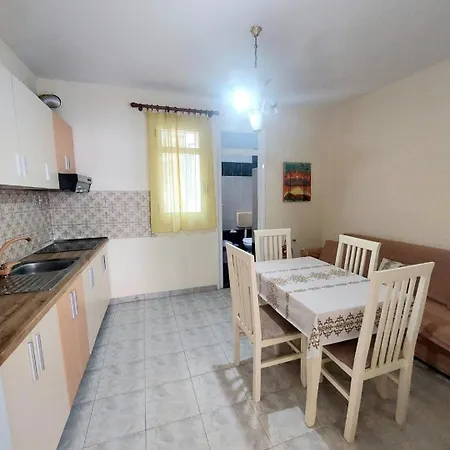 Eri Lejlighed Vlorë